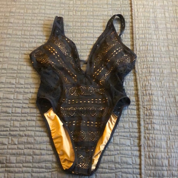 BECCA from Everything But Water NEW Sexy OnePiece lace crochet, peek-a-boo style - Picture 1 of 10